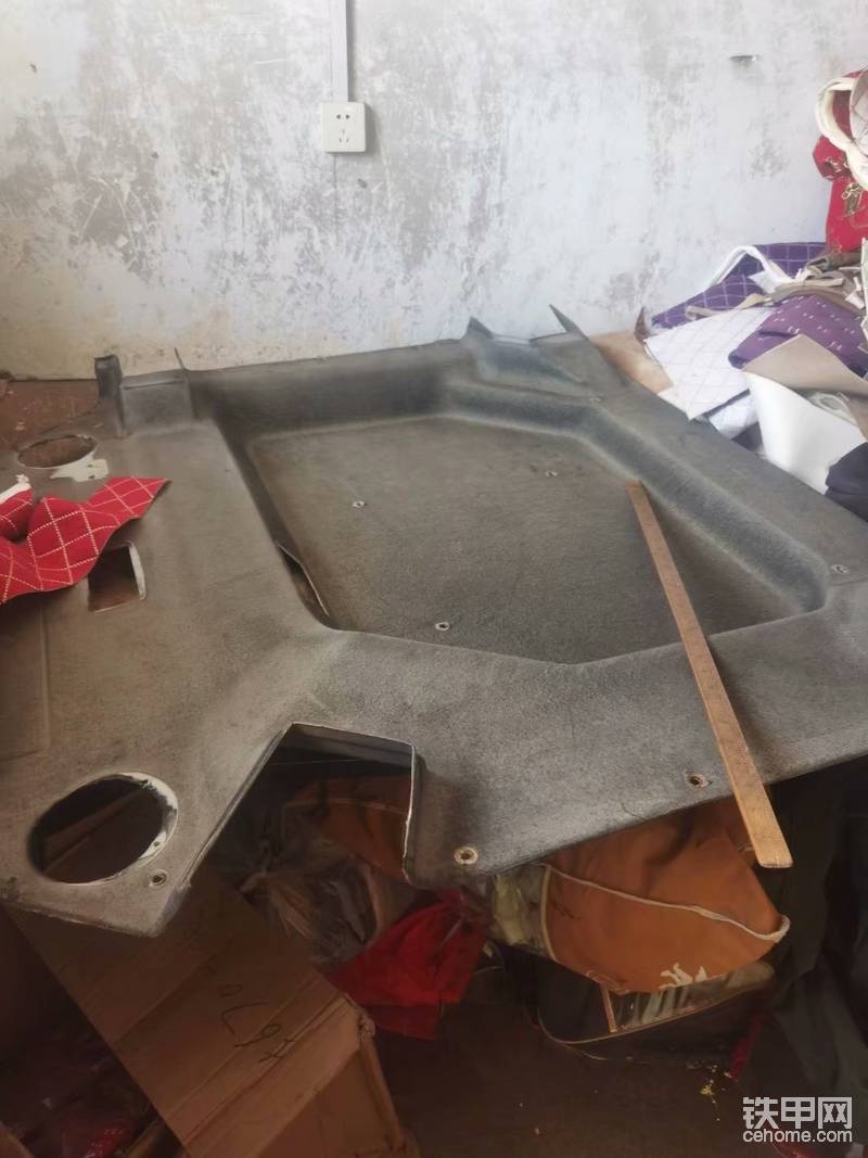 原車車頂，太臟了 ??????