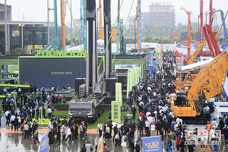 百萬(wàn)甲友盛宴:2021長(zhǎng)沙工程機(jī)械展銷會(huì)