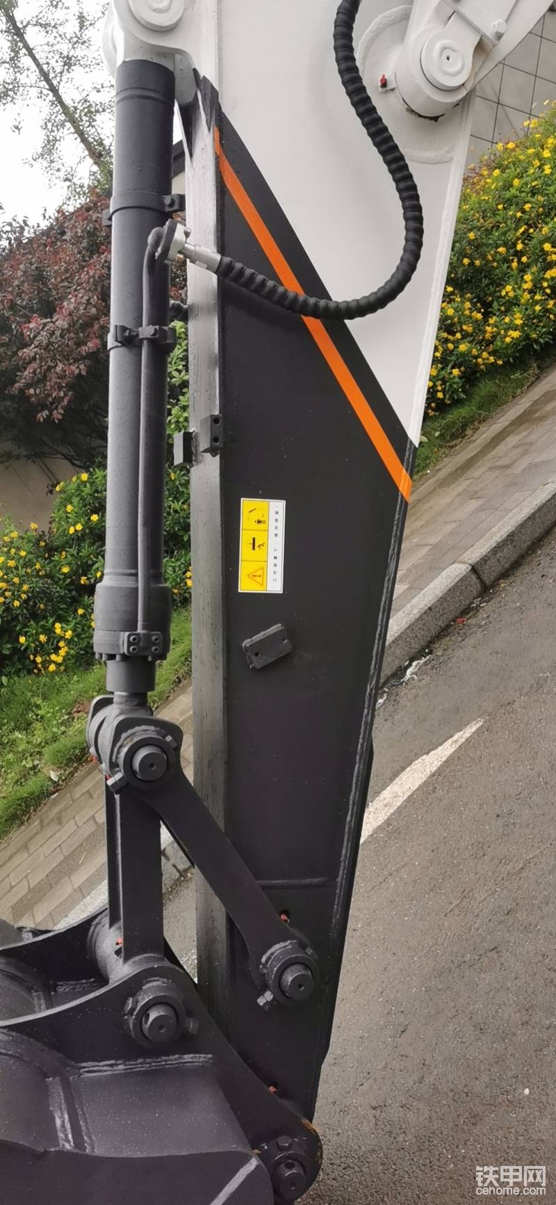 原車小臂缺破碎錘管路，到家加一根