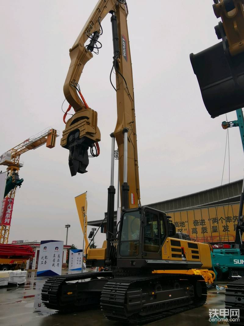 雷沃拆樓機