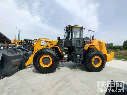 柳工870H装载机