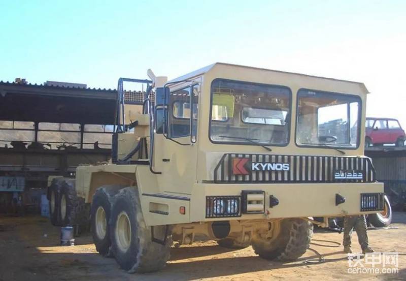 基諾斯 阿爾賈巴8x8重型運輸車