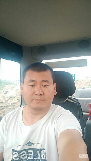 6年挖機(jī)司機(jī)找活全國(guó)各地都能去300以上