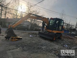 大小履帶，輪挖，都可以開，附近帶班。浙江麗水