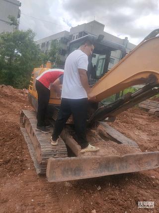 第一天开始打黄油，学习八个动作