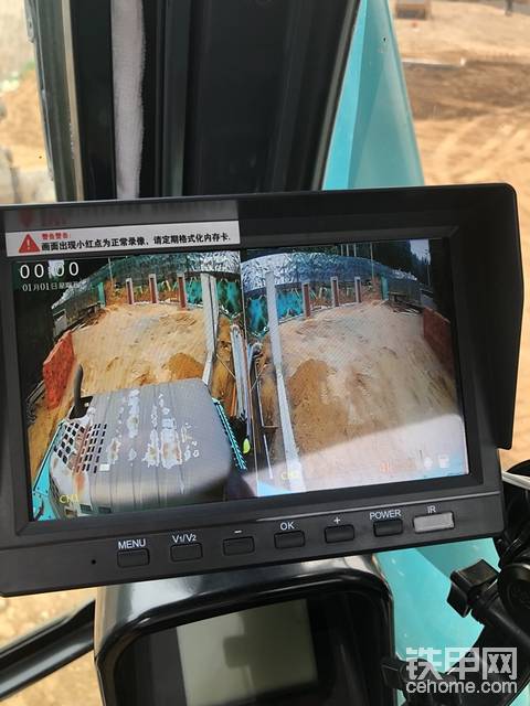 挖机小臂摄像头倒车影像