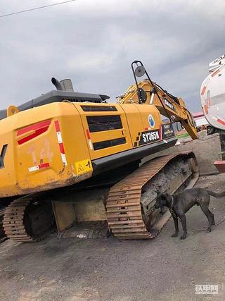 工程停了，车都歇着了