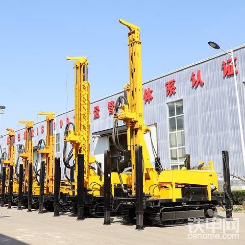 180米深孔履帶氣動水井鉆機 打巖石農(nóng)用打井機