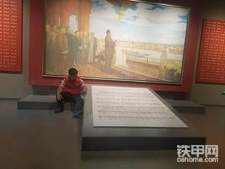 人生在现实中，不能怪别人现实，这是个现实的问题，
