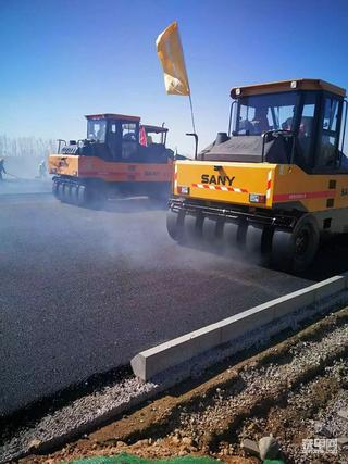 徐工三一柳工轮式压路机哪个好