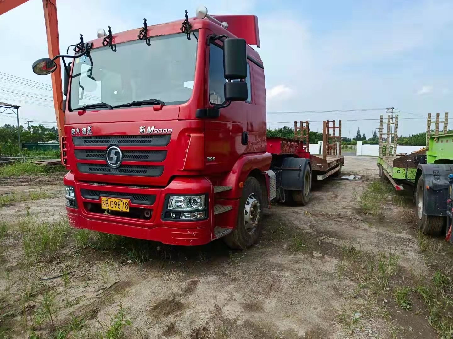 出售半挂25吨拖车一台2016年2月份