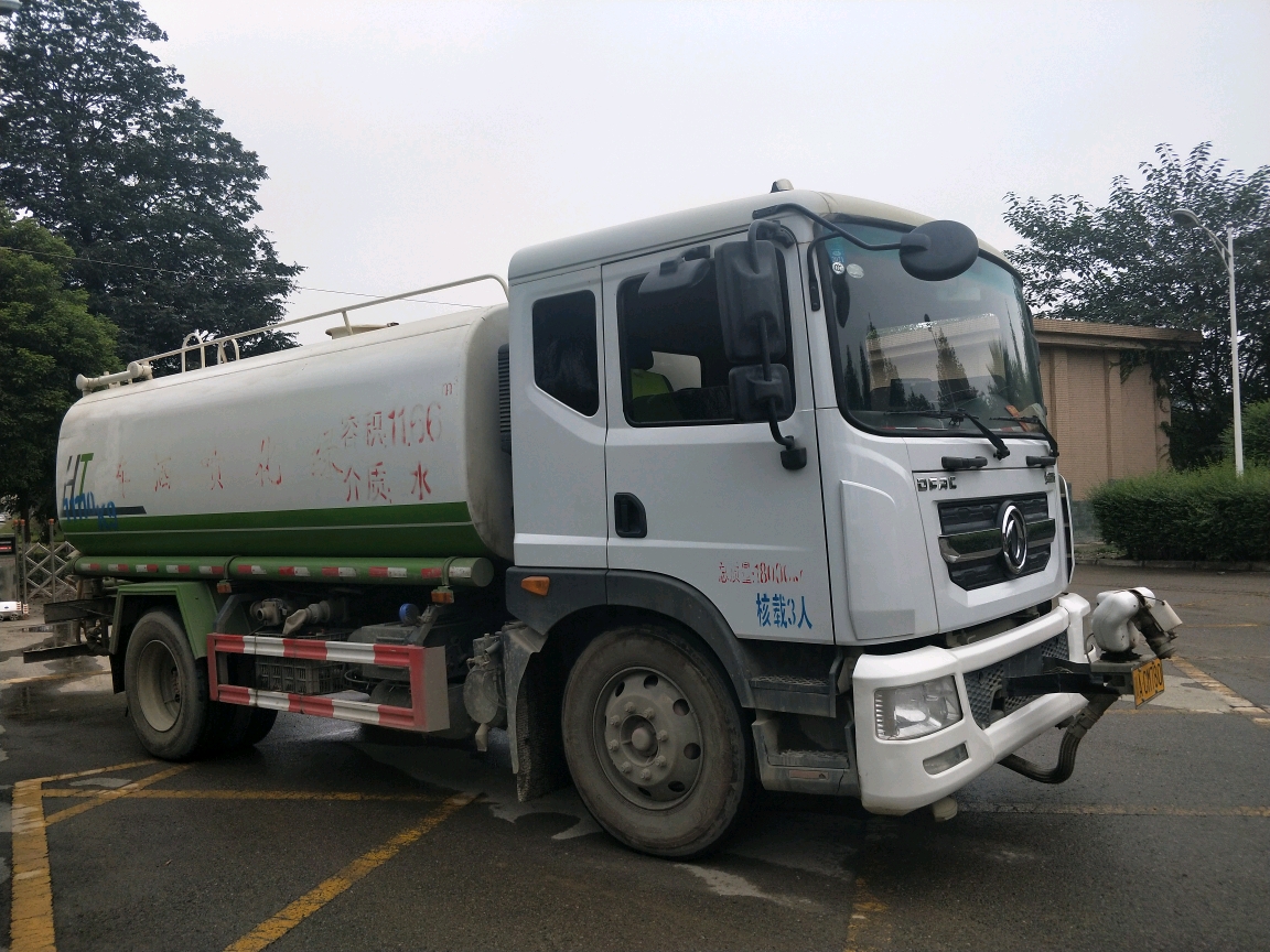 四川成都溫江灑水車出租