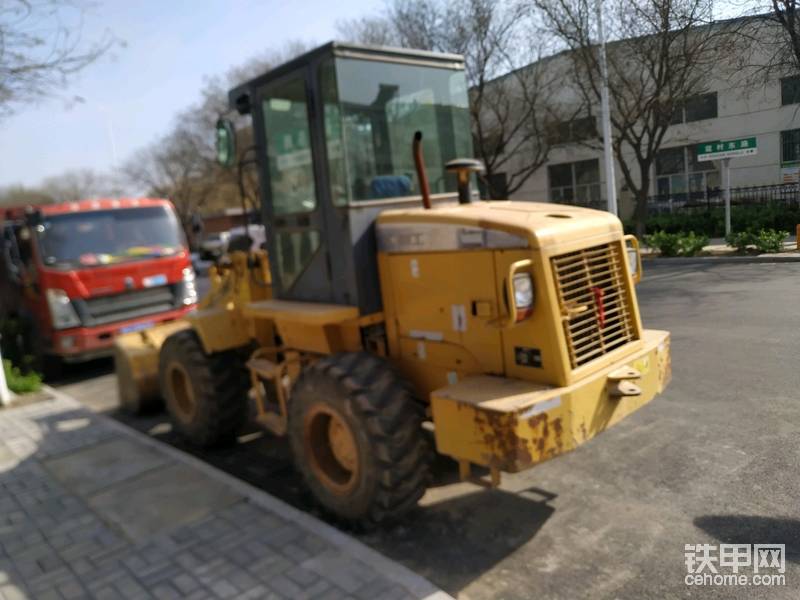 13年，做綠化工程江蘇鎮(zhèn)江產(chǎn)的30裝載機