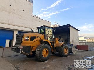 三一裝載機(jī)后視鏡