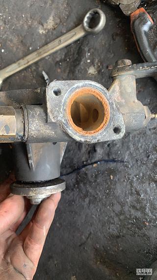 3TNE68发动机大修