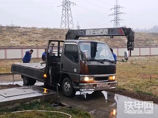 小型随车吊