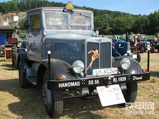 1947年的“公路拖拉机”   ST 55双轴牵引车