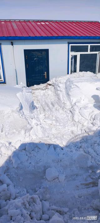 今天接个挖雪活