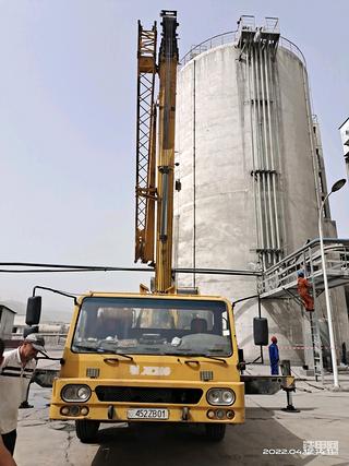 2004年的徐工汽車吊