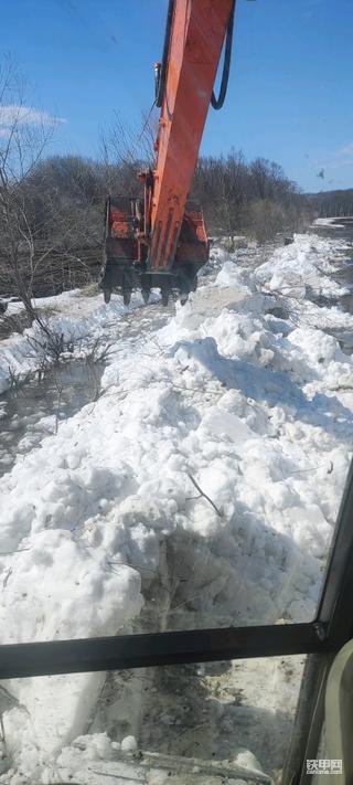 还清雪呢