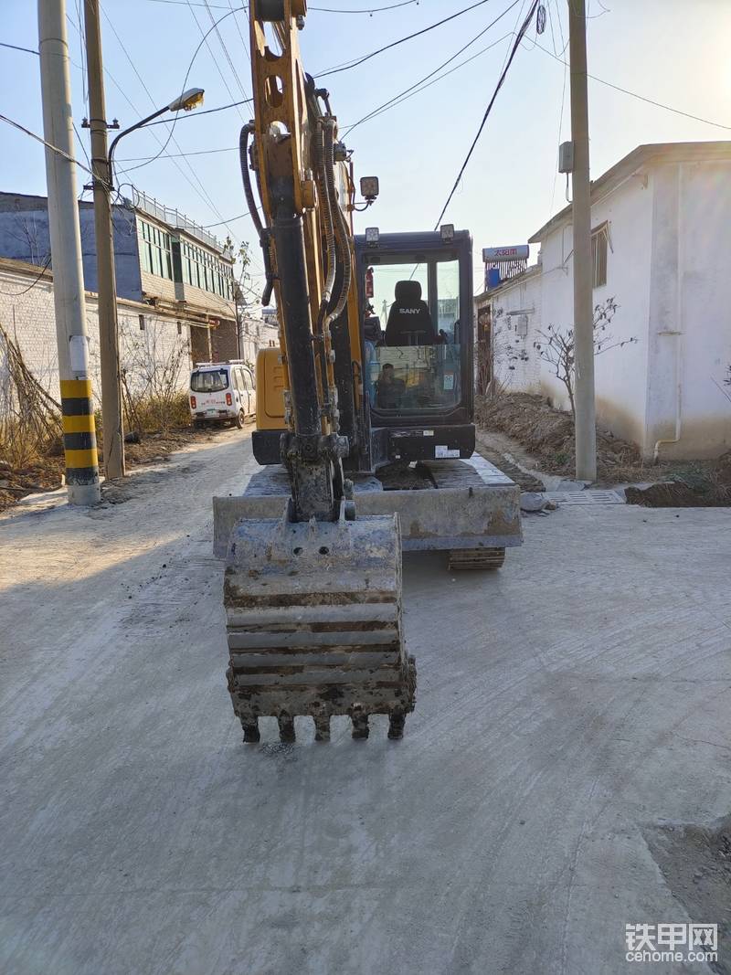 新車三一60挖掘機(jī)出租-帖子圖片