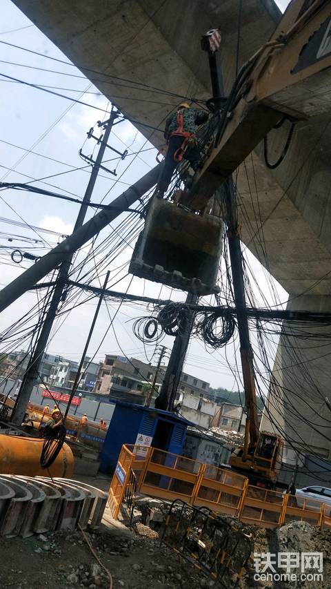 挖機(jī)駕駛員找工作