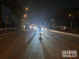 落雨，也要岀来维护。