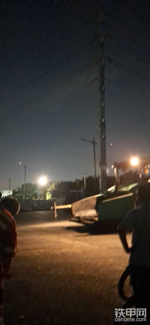 夜里涼快，不怕黑暗，心中有太陽照。