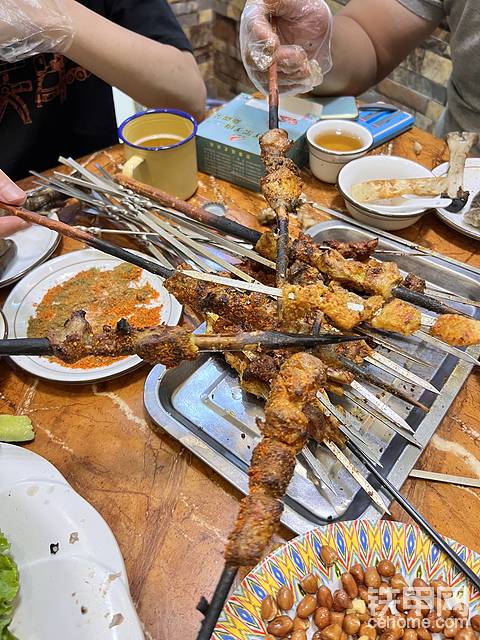 楊柳肉串，干一個