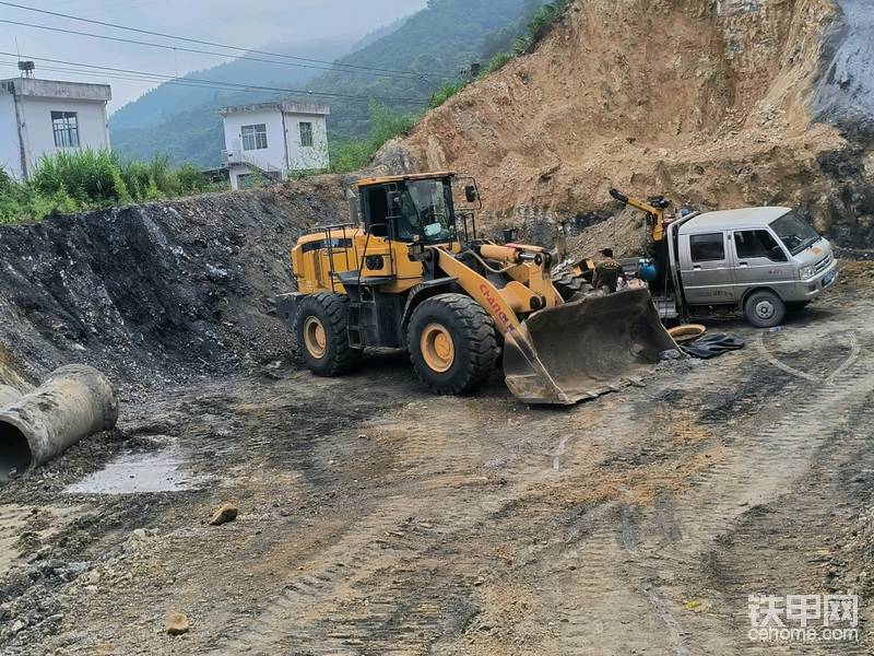 換了套新內(nèi)、外胎