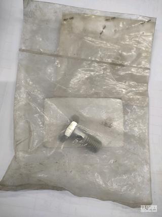 猜猜这玩意儿要多少钱一个，跟镶金了一样