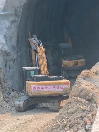 铁路隧道开挖之挖仰拱