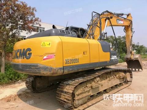 【挖掘机价格】徐工XE200DA成交价24.15万