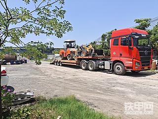 夜里困了就喝红牛提神，难搞{:tiejia7:}