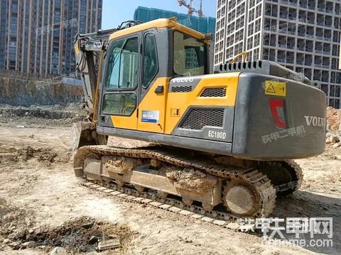 【挖掘机价格】沃尔沃EC120D成交价21.6万