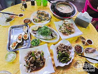 广西海鲜粥很香