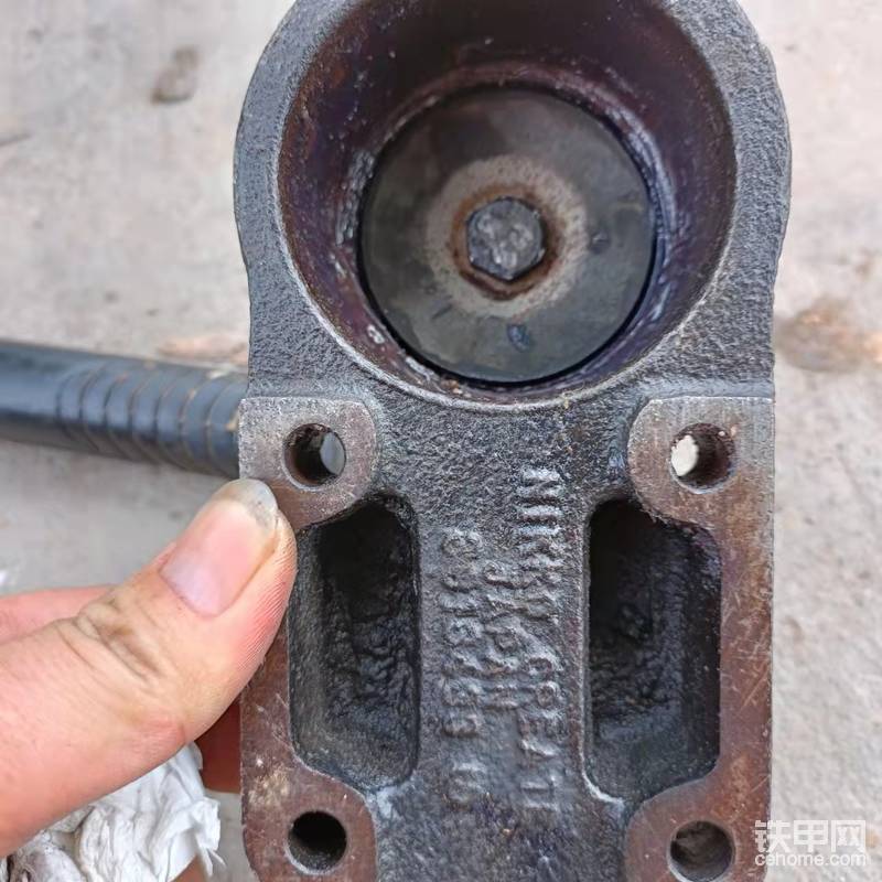 自己動手更換發(fā)電機，皮帶，風扇支架。