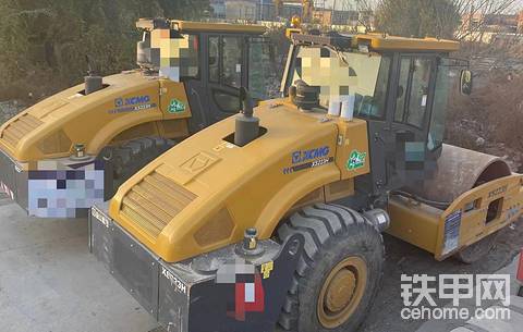 2021年徐工223壓路機