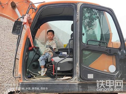 发动机为什么要按时保养换机油，来看看