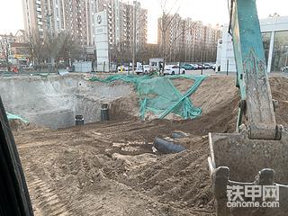 铁甲人的一天