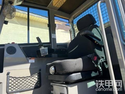 泰拉马克(TERRAMAC)RT14履带式运输车