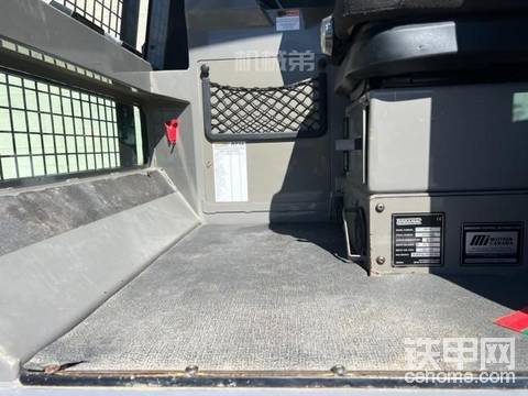 泰拉馬克(TERRAMAC)RT14履帶式運(yùn)輸車(chē)