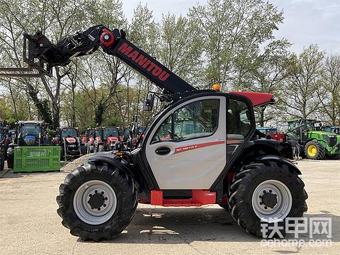 曼尼通MLT730-115V伸縮臂叉裝車