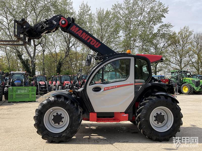 曼尼通MLT730-115V伸縮臂叉裝車(chē)-帖子圖片