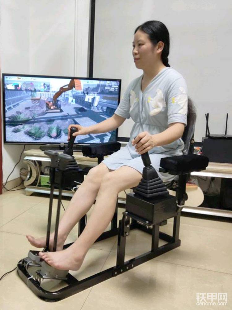駕靈通挖掘機(jī)駕駛模擬器,電腦模擬駕駛學(xué)習(xí)