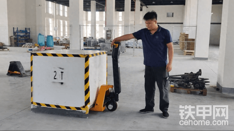 庫叉模組叉車|一車多能，輕松應(yīng)對搬運需求