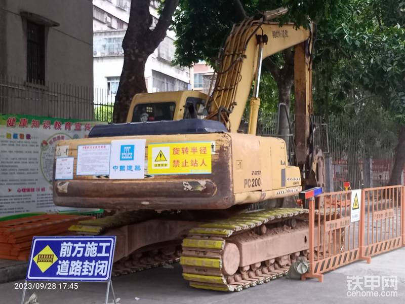 老款Komatsu pc200-6-帖子图片