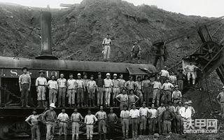 卡特彼勒南密爾沃基電鏟制造130年發(fā)展紀(jì)實(shí)