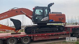 新提日立210LC-5A
