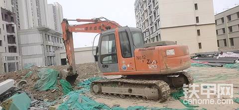 这台日历120-6大概是哪一年的？价格在多少？